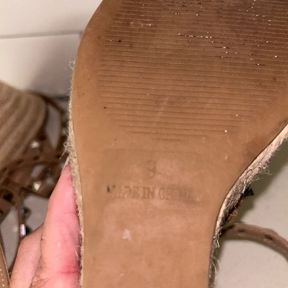 Steve Madden stud wedges size 9 - Picture 6 of 6